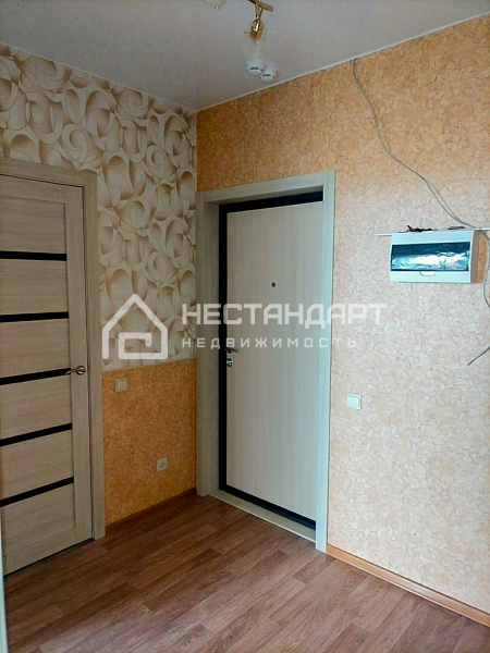 Снять 1-к квартиру, 37 кв.м. Снять 1-к квартиру, 37 кв.м.