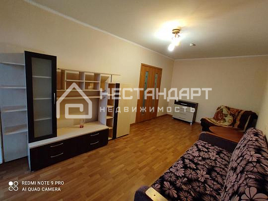 Снять 1-к квартиру, 40 кв.м. Снять 1-к квартиру, 40 кв.м.